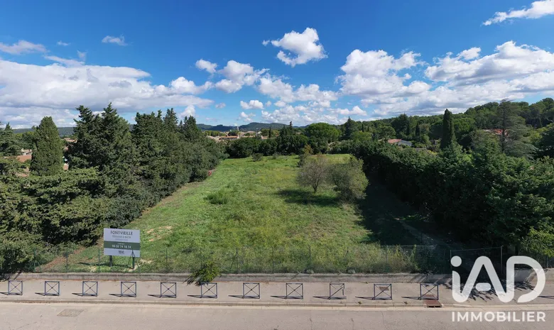Terrain à bâtir à Fontvieille (13990) · 185 000 €