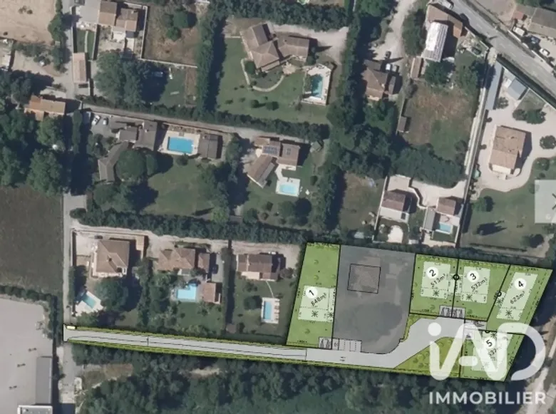 Terrain à bâtir à Avignon (84140) · 159 900 €