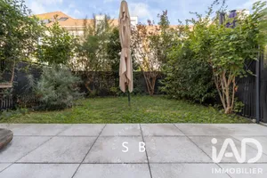 Apartment in Plaisir (78370)
