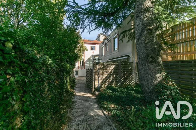 Maison 8 pièces 211 m² · à Fontenay-sous-Bois · 211 m² · 995 000 €