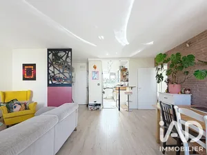Apartment in Thiais (94320)