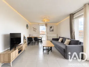 Apartment in Pompignac (33370)