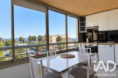 Appartement à Hyères (83400)