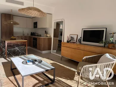 Apartment in Toulon (83000)