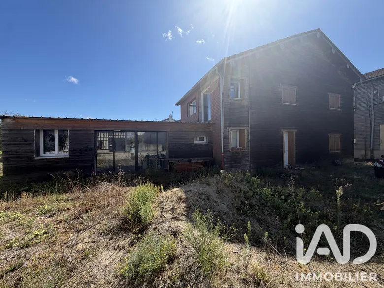 Maison 5 pièces 148 m² · à Perthes · 148 m² · 66 000 €