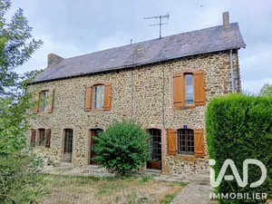 Maison à Montenay (53500)