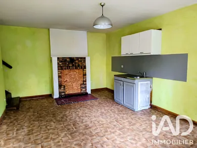 Maison à Montenay (53500)