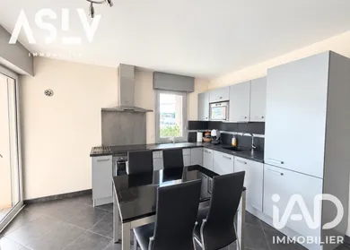Apartment in Six-Fours-les-Plages (83140)