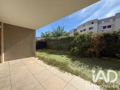 Appartement à Hyères (83400)