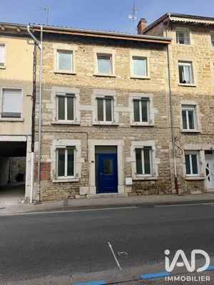 Townhouse in Saint-Jean-le-Vieux (01640)