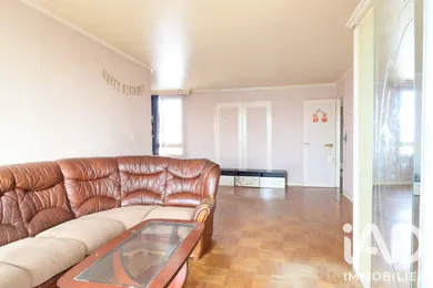 Apartment in Paris (75019)