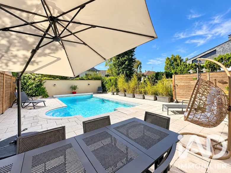 Maison 8 pièces 275 m² · à Strasbourg · 274,6 m² · 1 138 000 €