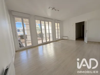 Appartement à Serris (77700)