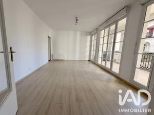 Apartment in Serris (77700)