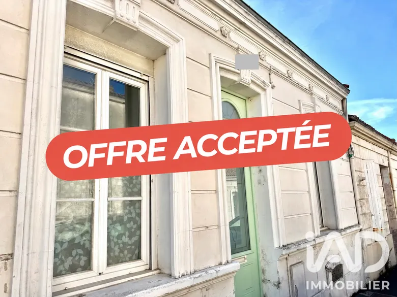 Maison 4 pièces 78 m² · à Rochefort · 78 m² · 90 000 €