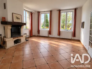 Mansion in Autheuil-Authouillet (27490)
