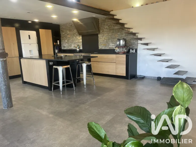 Maison 4 pièces 183 m² · à Saint-André-de-Cruzières · 183 m² · 473 000 €