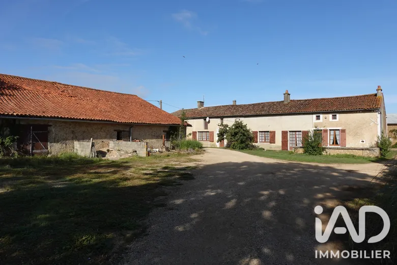 Maison 5 pièces 116 m² · à Vivonne · 116 m² · 125 000 €