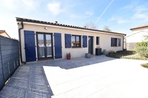 Maison à Saint-Clar-de-Rivière (31600)