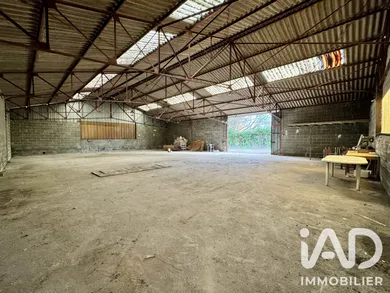 Atelier à Vernantes (49390)