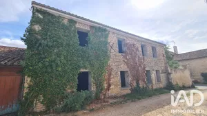 Barn in Vouillé (86190)