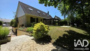 Maison traditionnelle à Aviron (27930)