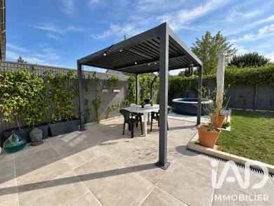 House in Sucy-en-Brie (94370)