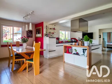 House in Saint-Christophe-Vallon (12330)