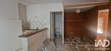 Maison de village à TANLAY (89430)
