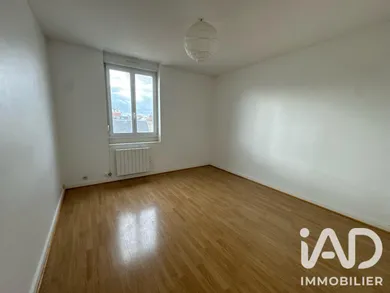 Apartment in Reims (51100)