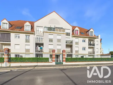 Appartement à Combs-la-Ville (77380)