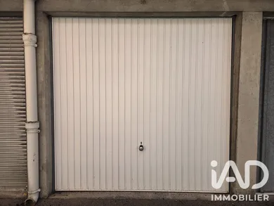 Garage à Troyes (10000)