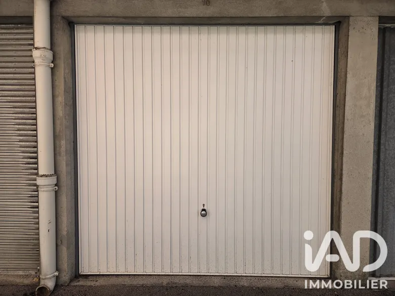 Parking 13 m² · à Troyes · 12,8 m² · 15 000 €