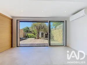 Appartement à Hyères (83400)
