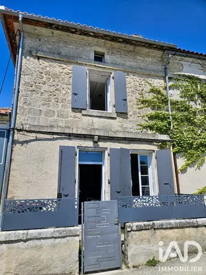 Townhouse in La Couronne (16400)