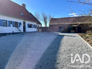 Maison de campagne à Wemaers-Cappel (59670)
