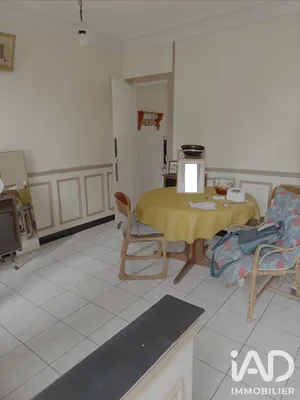 Detached house in Nanterre (92000)