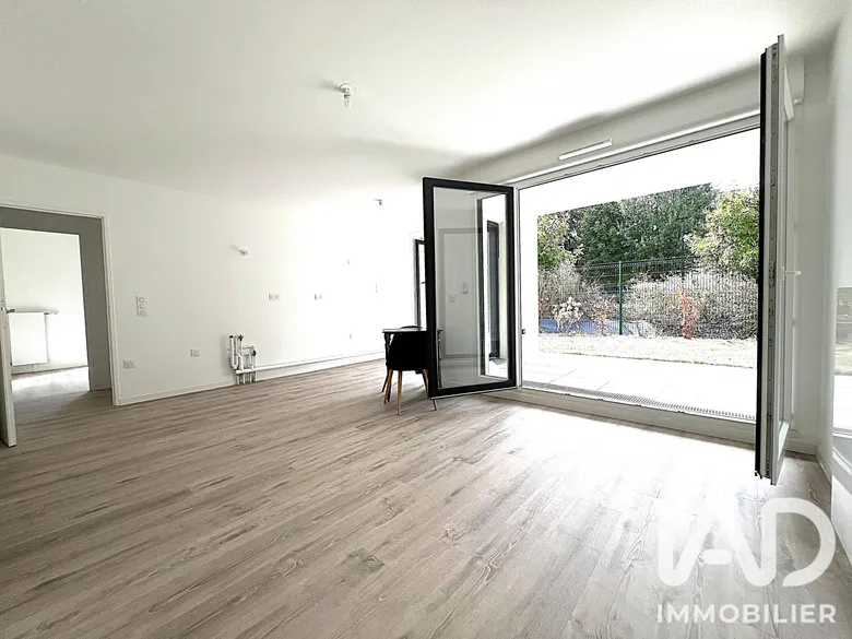 Appartement 4 pièces 73 m² · à Les Clayes sous Bois · 72,5 m² · 323 000 €