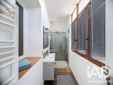 Appartement à Bordeaux (33300)