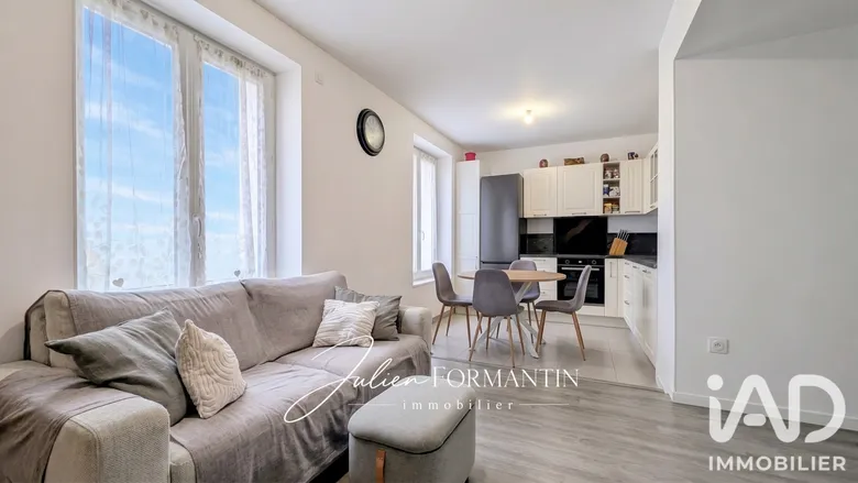 Appartement 3 pièces 56 m² · à Coupvray · 55,6 m² · 255 000 €