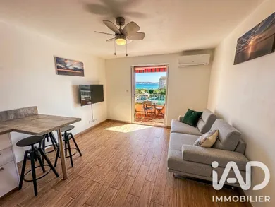 Appartement à Hyères (83400)