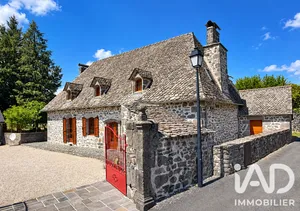 Maison traditionnelle à Besse (15140)