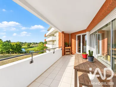 Appartement à SEILH (31840)