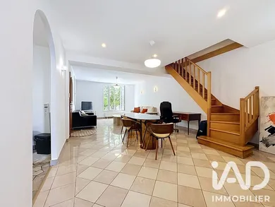 Maison à Issy-les-Moulineaux (92130)