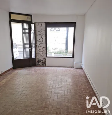Immeuble à Castillon-la-Bataille (33350)