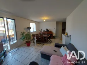Appartement à Lons-le-Saunier (39000)