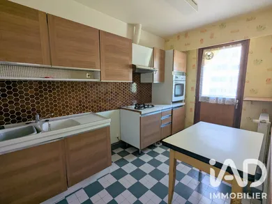 Detached house in Saint-Étienne (42100)