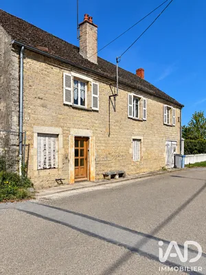 Maison de village à Annoire (39120)