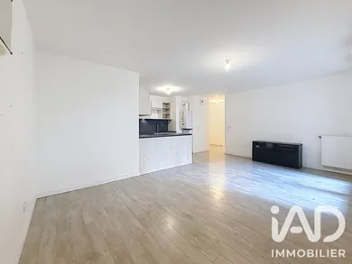Apartment in Oullins (69600)