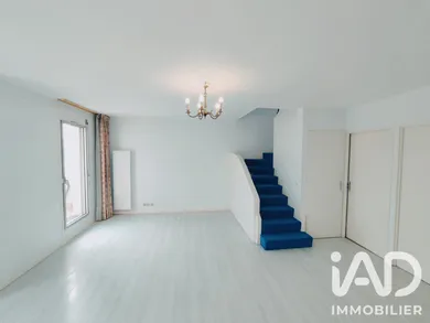 Duplex in Eaubonne (95600)